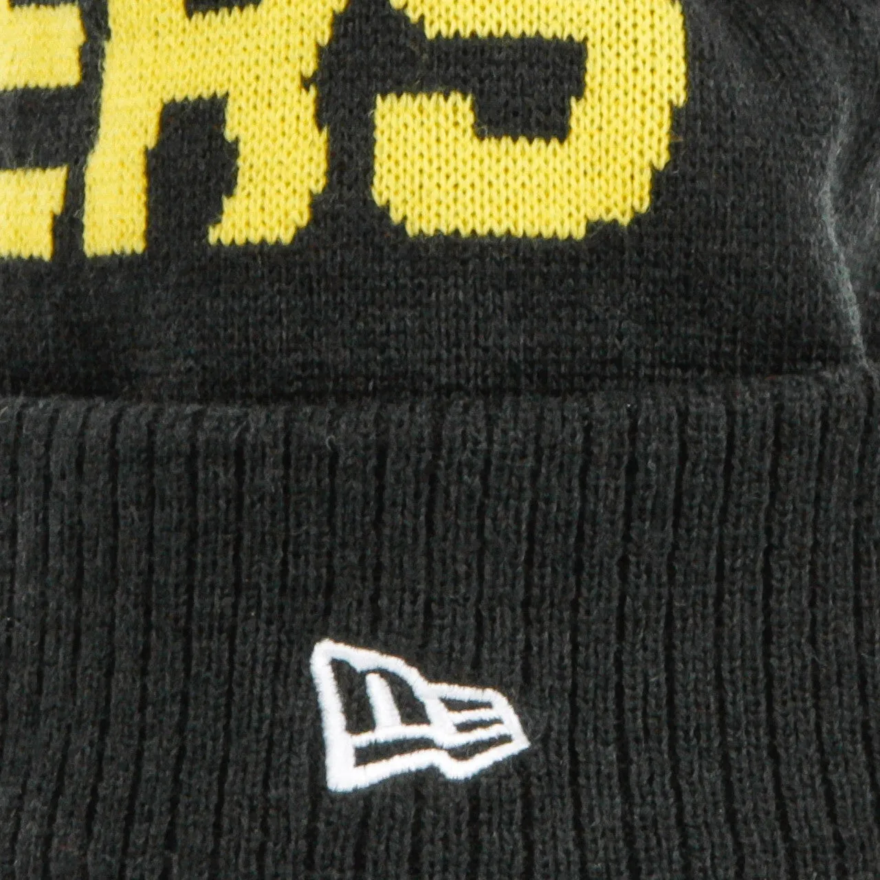 Men's Road Pitste Original Team Colors Sport Knit Pom Pom Hat